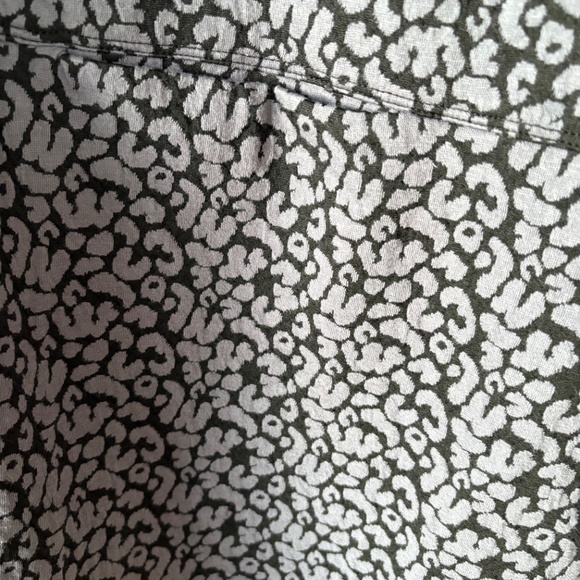 Modern tunic with blue/grey and black pattern size 16W - Picture 9 of 13